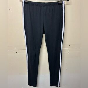 2/$20❤️- LEGGINGS | Women’s Popular27 leggings size medium